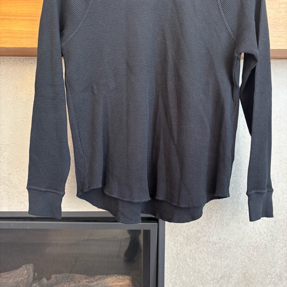 Everlane The Organic Cotton Turtleneck Waffle Tee Shirt Top in Black, Size S - Picture 5 of 10